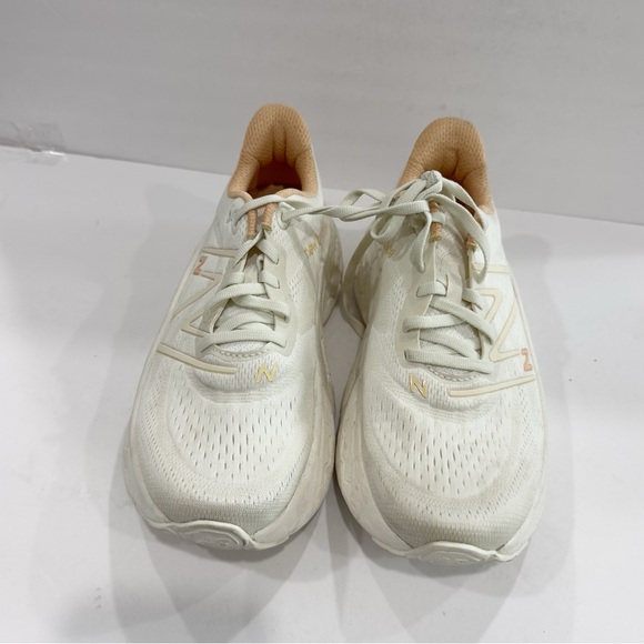 New Balance Women's Fresh Foam X More v4 Running Shoes - Picture 2 of 11